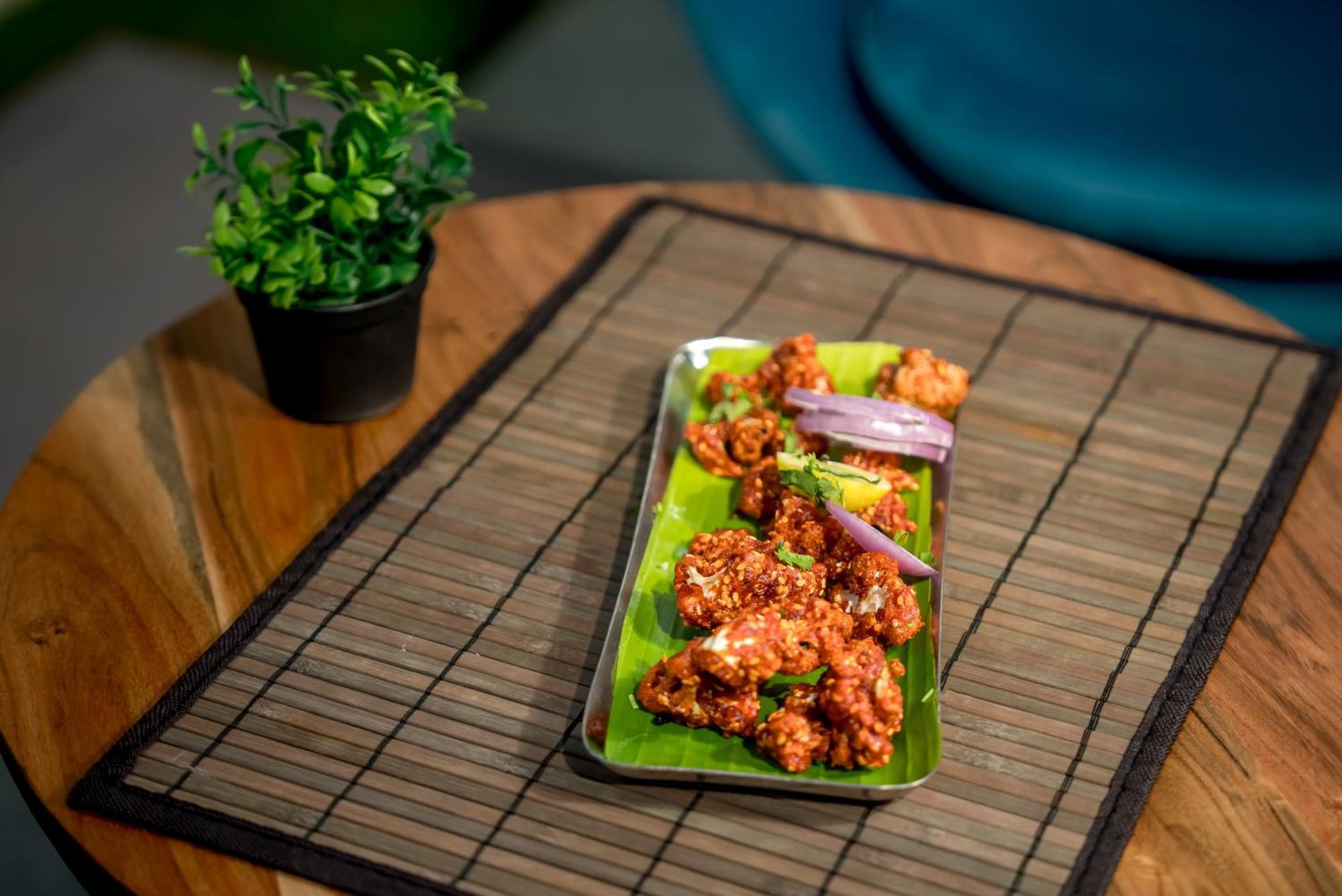 Bay Breeze Suites Chennai Ngoại thất bức ảnh