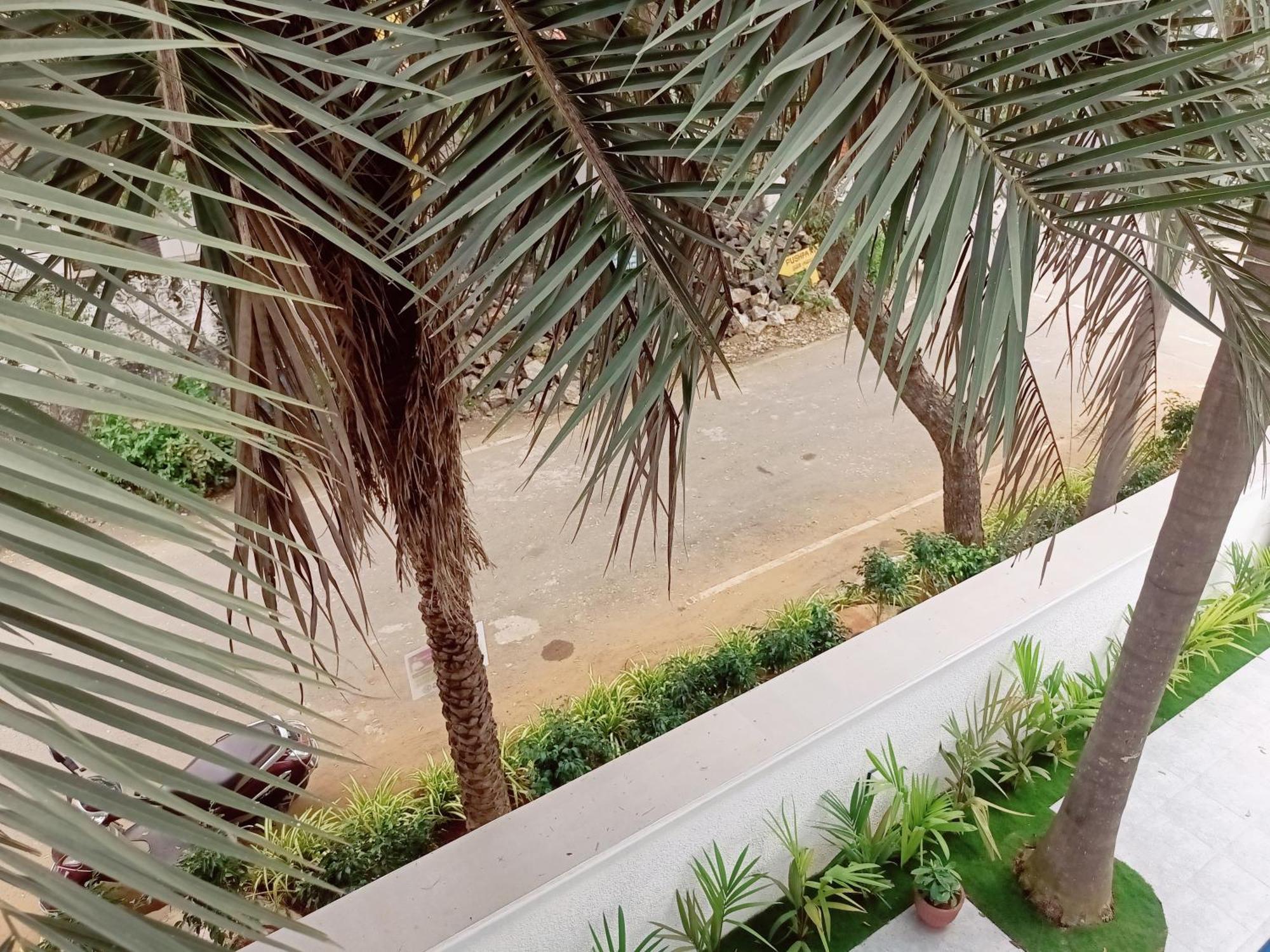 Bay Breeze Suites Chennai Ngoại thất bức ảnh