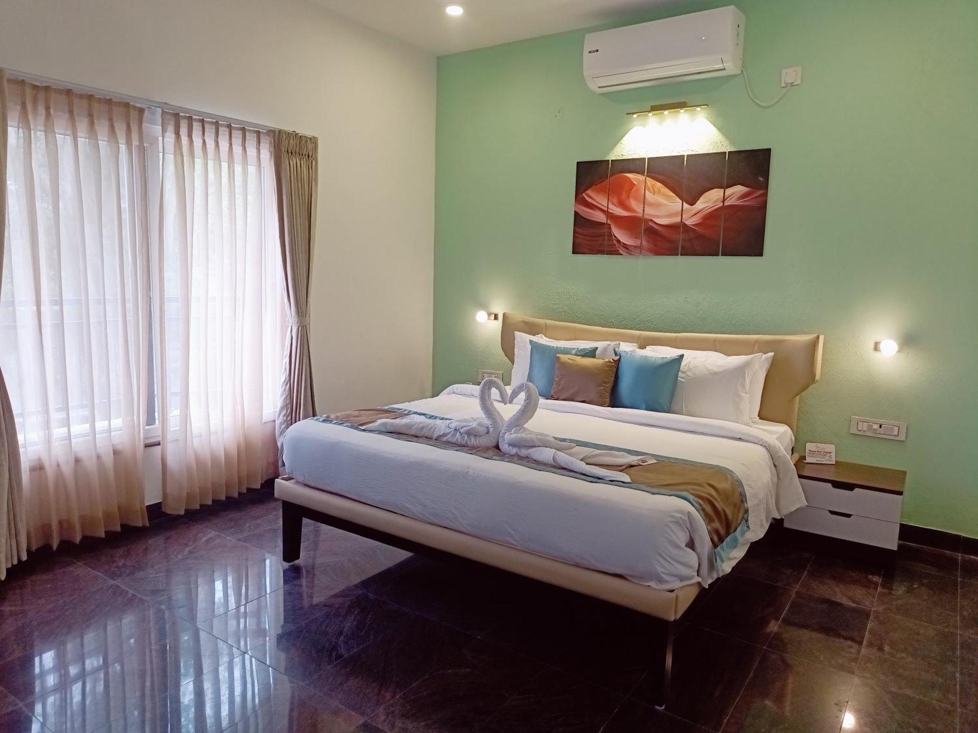 Bay Breeze Suites Chennai Ngoại thất bức ảnh