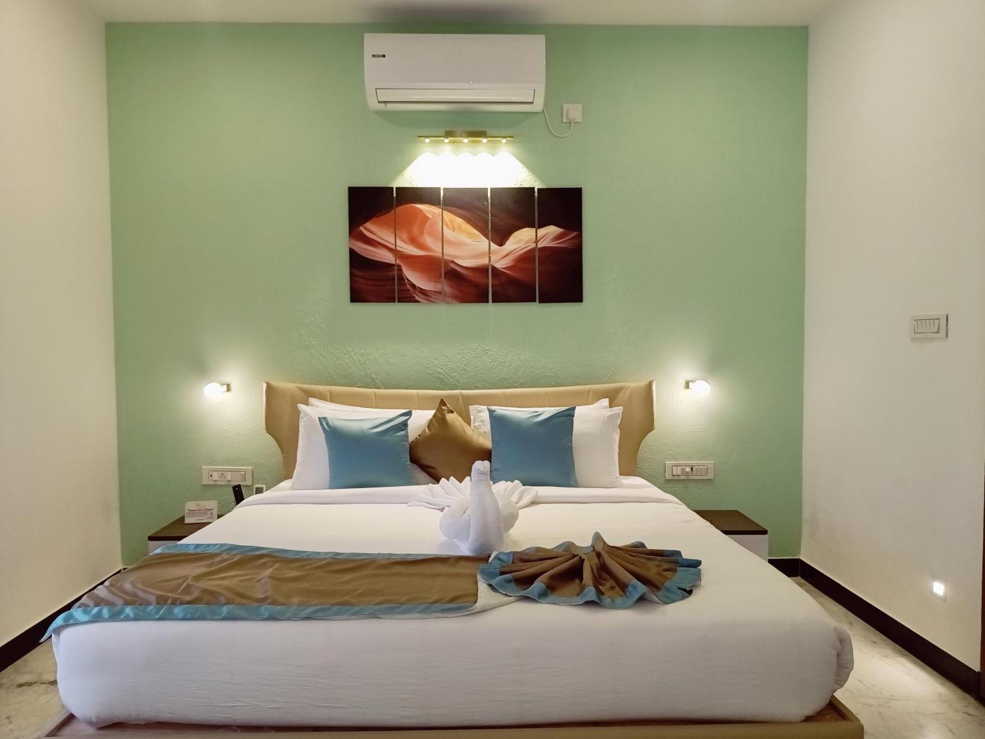 Bay Breeze Suites Chennai Ngoại thất bức ảnh