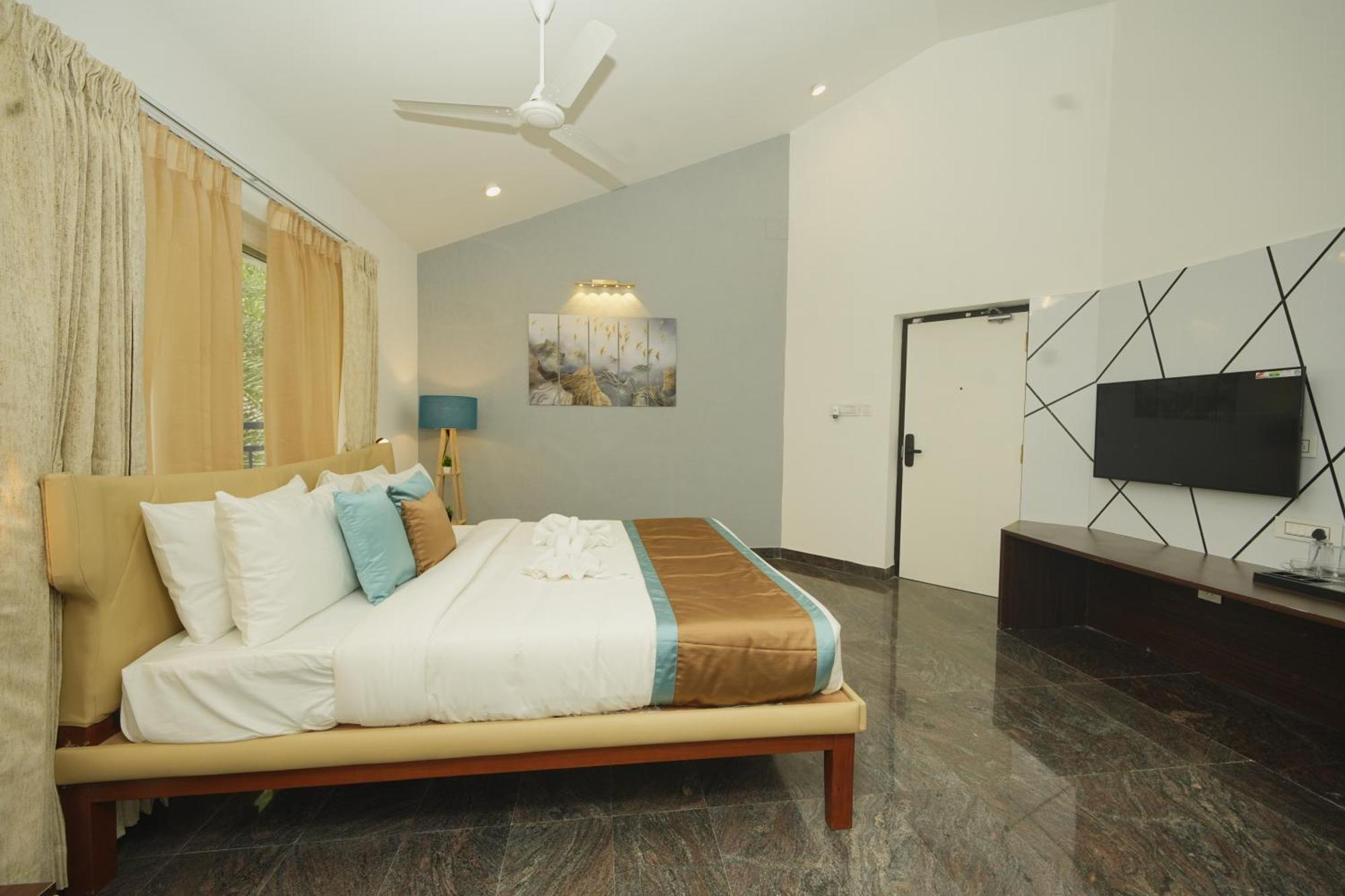 Bay Breeze Suites Chennai Ngoại thất bức ảnh