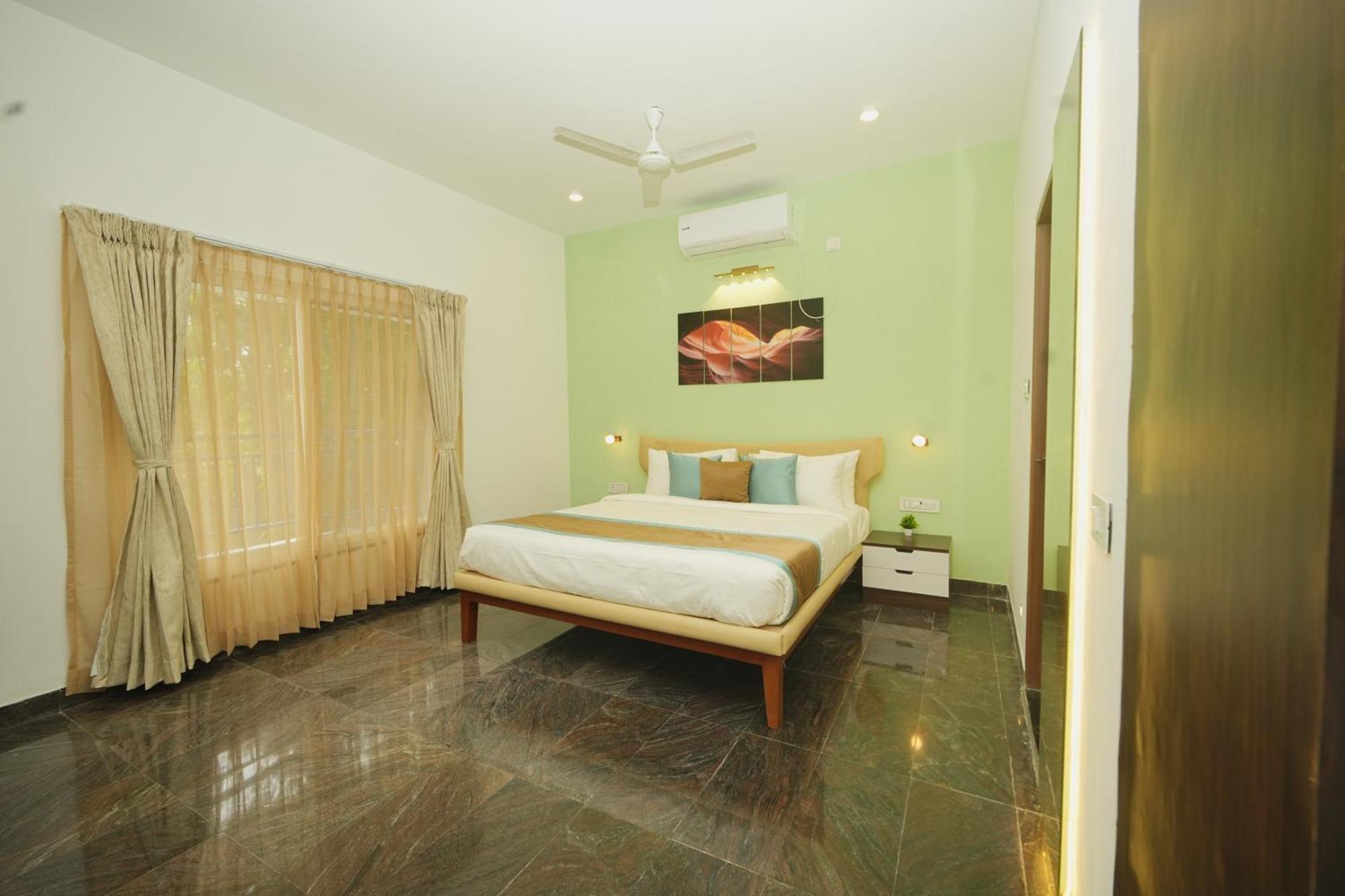 Bay Breeze Suites Chennai Ngoại thất bức ảnh