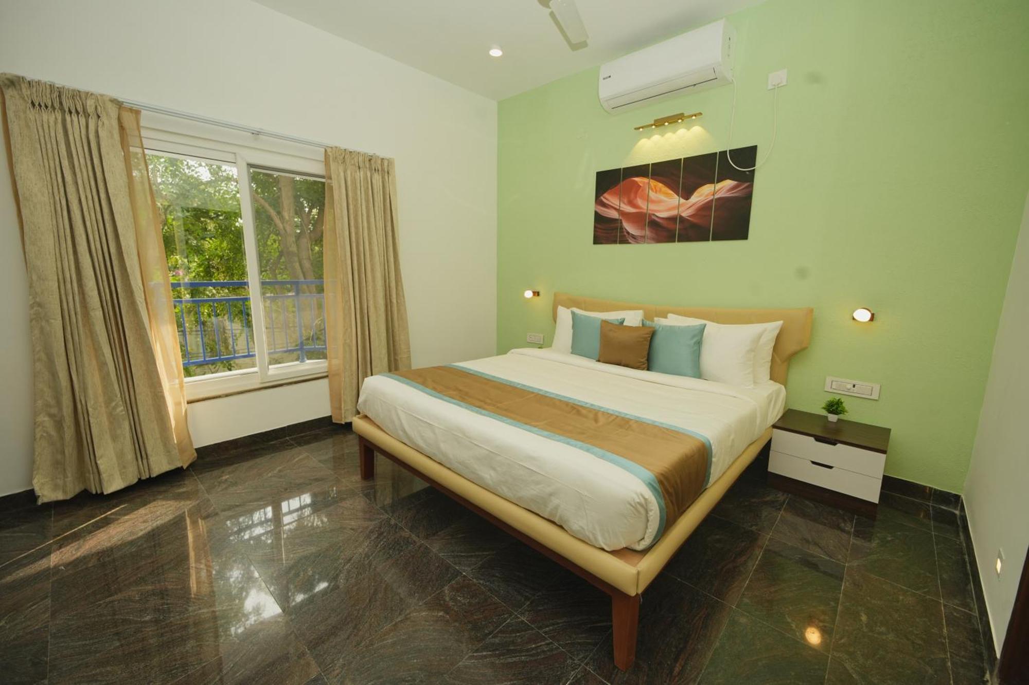 Bay Breeze Suites Chennai Ngoại thất bức ảnh